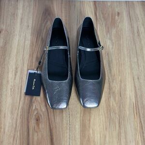 Brand new Massimo Dutti Silver Ballet Flats - Size 38 (EU), 7.5 (US)